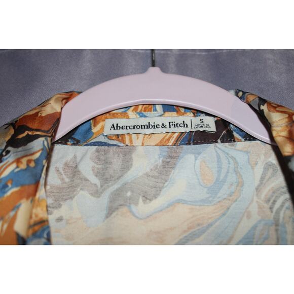 Abercrombie and Fitch Button Down Satin Abstract 70's Shirt Size S - Picture 2 of 5